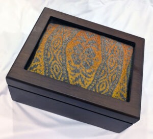 Victorian Raffia Scarf